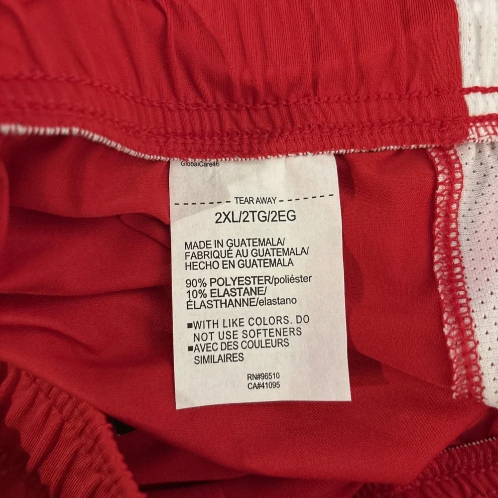 Under Armour Mens Shorts Red 2XL Tech Vent 8.5